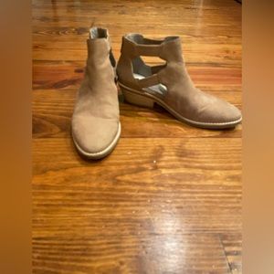 Eileen Fisher ankle booties, size 8